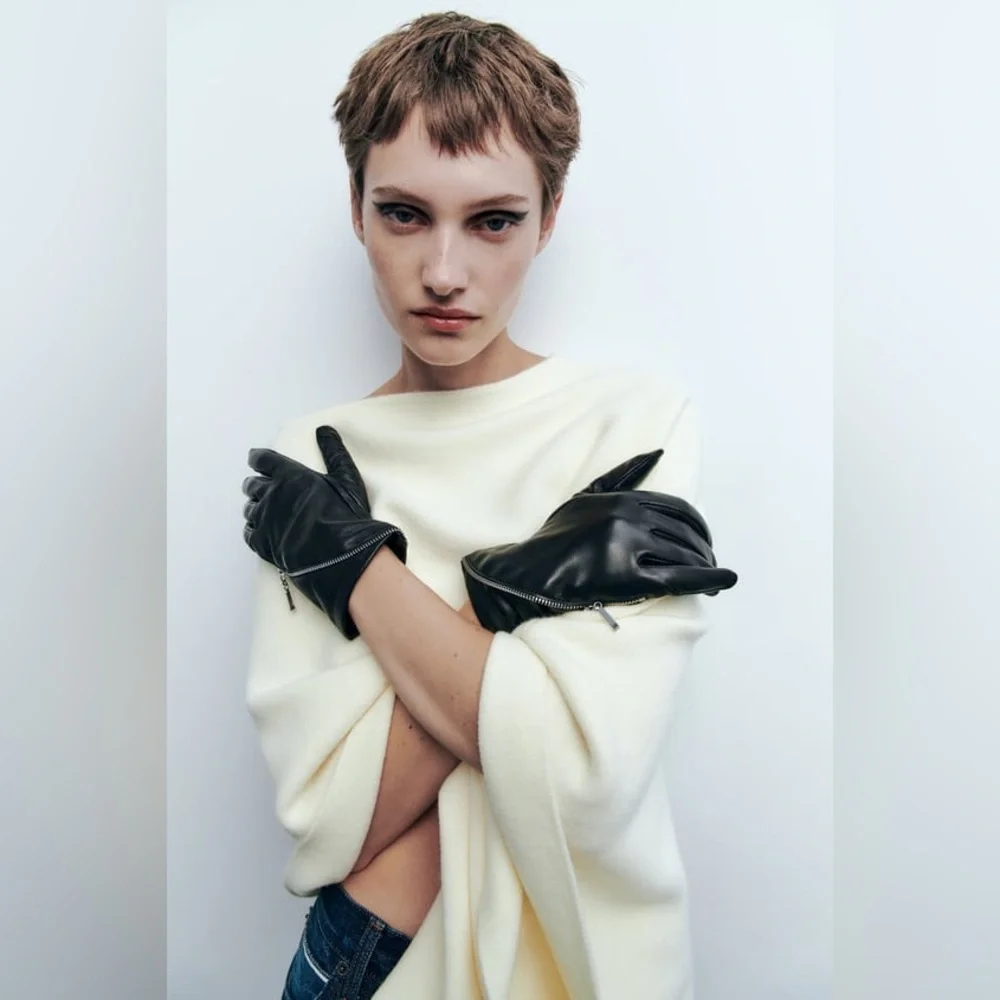 Zara Black Leather Gloves with Silver Zipper Detail